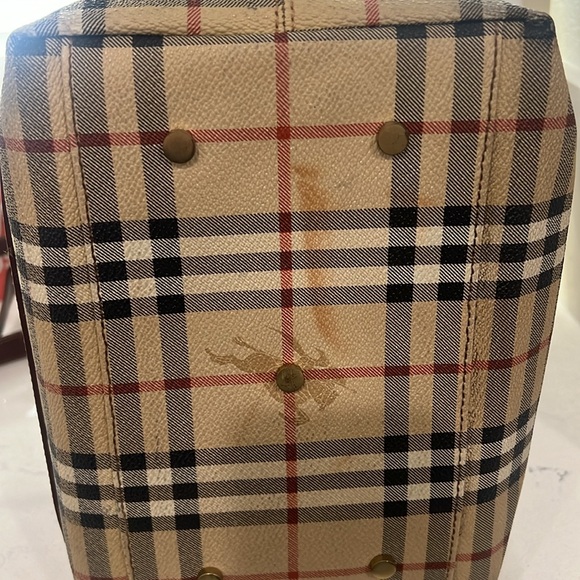 Burberry EUC Drawstring Bucket Crossbody - Picture 9 of 17
